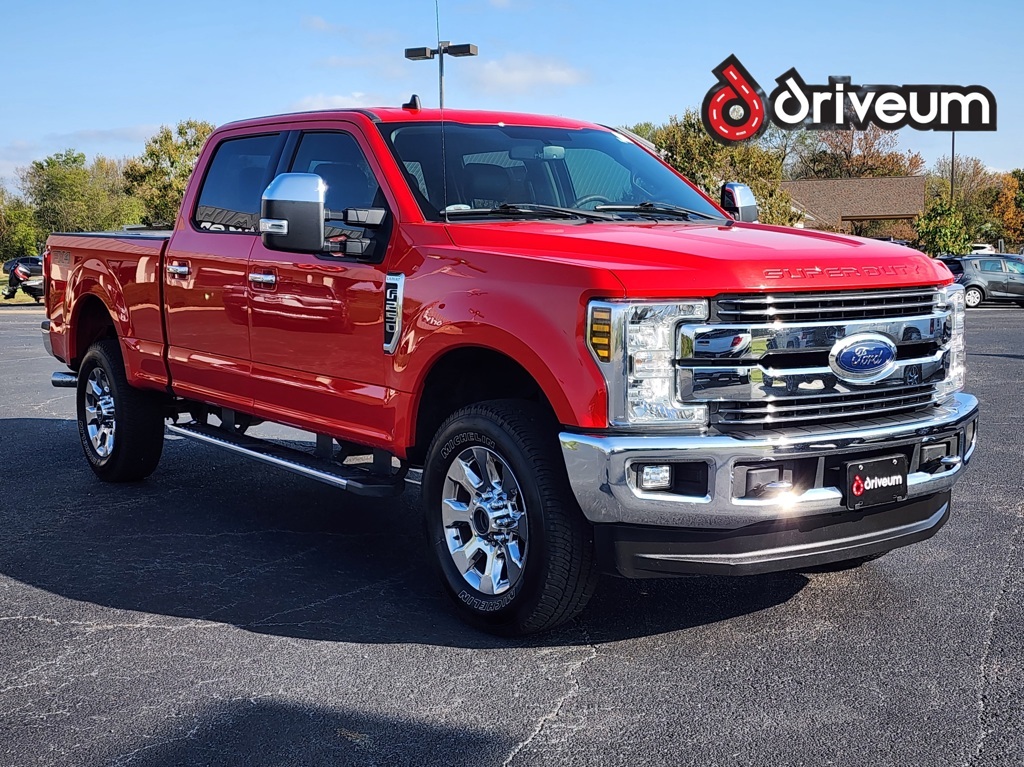 Used 2019 Ford F-250 Super Duty Lariat with VIN 1FT7W2B65KED82218 for sale in Paris, TX