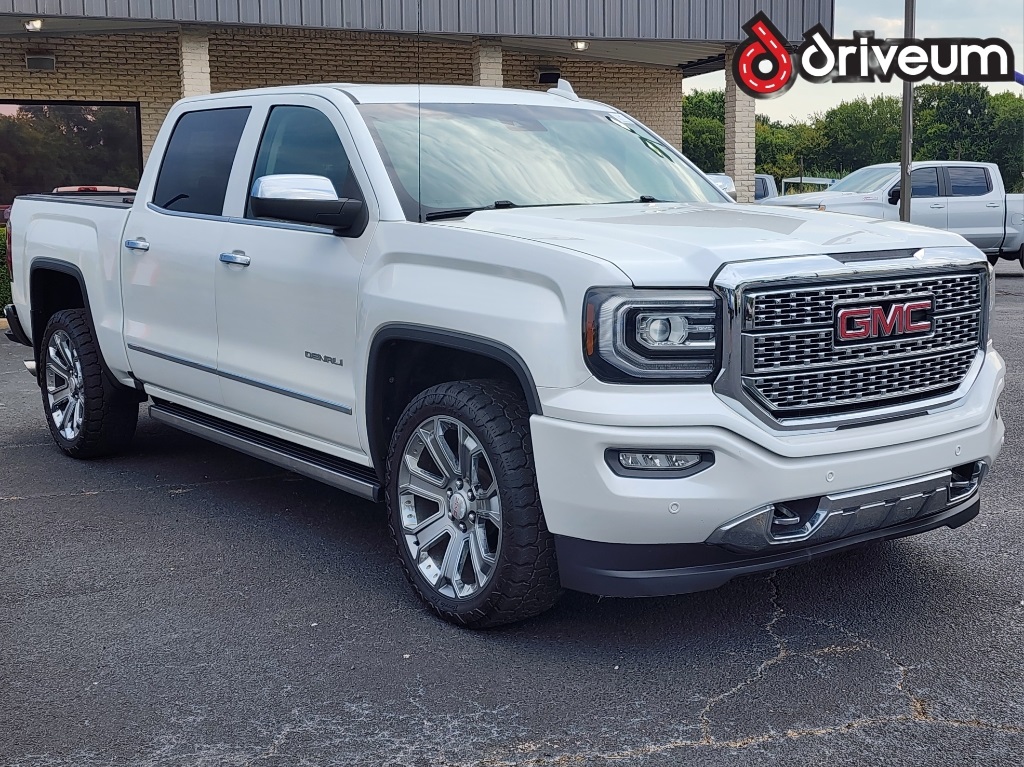 Used 2018 GMC Sierra 1500 Denali Denali with VIN 3GTU2PEJ2JG335103 for sale in Paris, TX